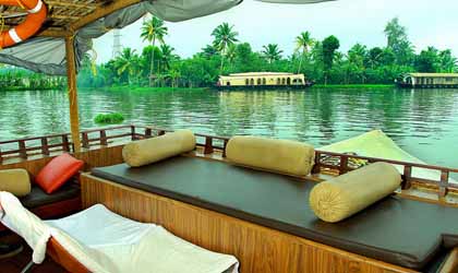 kerala houseboat