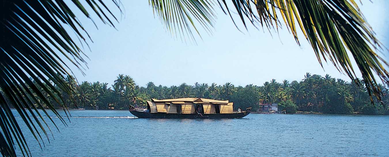 kerala houseboat